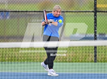 Thumbnail 3 in Kokomo vs Lake Central (Delta Invitational)  photogallery.
