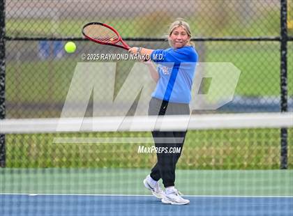 Thumbnail 2 in Kokomo vs Lake Central (Delta Invitational)  photogallery.
