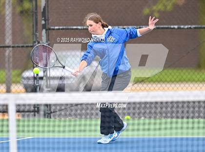 Thumbnail 2 in Kokomo vs Lake Central (Delta Invitational)  photogallery.