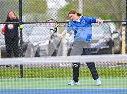 Thumbnail 3 in Kokomo vs Lake Central (Delta Invitational)  photogallery.