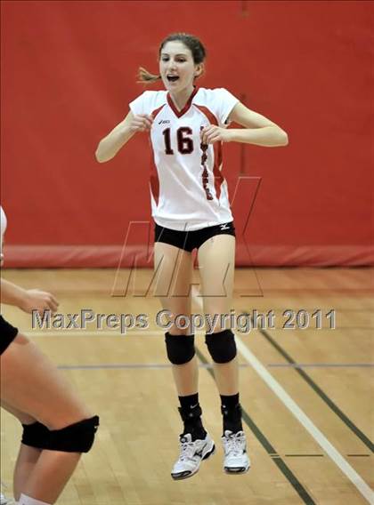 Thumbnail 3 in Alta Loma vs Mayfield (Molten Classic) photogallery.