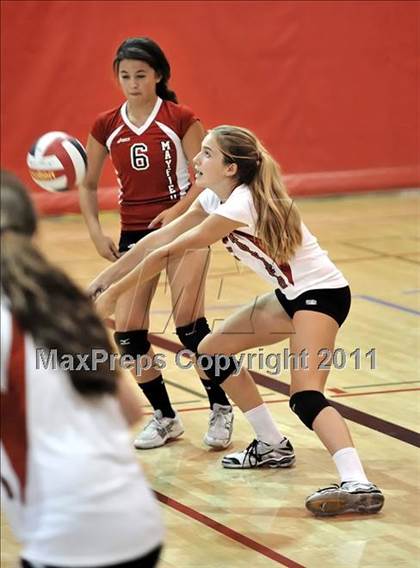 Thumbnail 3 in Alta Loma vs Mayfield (Molten Classic) photogallery.