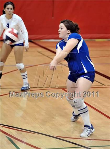 Thumbnail 1 in Alta Loma vs Mayfield (Molten Classic) photogallery.