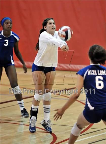 Thumbnail 2 in Alta Loma vs Mayfield (Molten Classic) photogallery.
