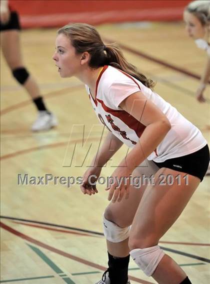 Thumbnail 1 in Alta Loma vs Mayfield (Molten Classic) photogallery.