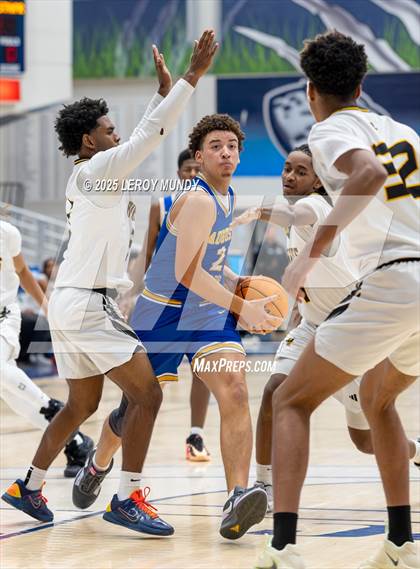 Thumbnail 1 in Augusta Prep vs. Evans photogallery.