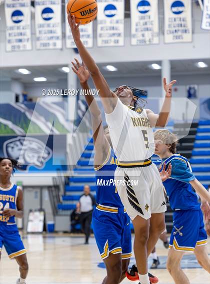 Thumbnail 1 in Augusta Prep vs. Evans photogallery.