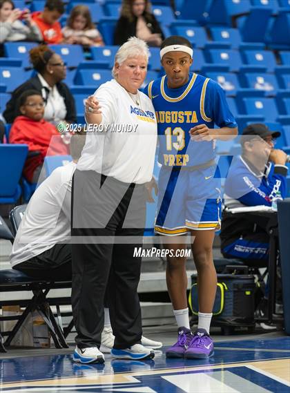 Thumbnail 2 in Augusta Prep vs. Evans photogallery.