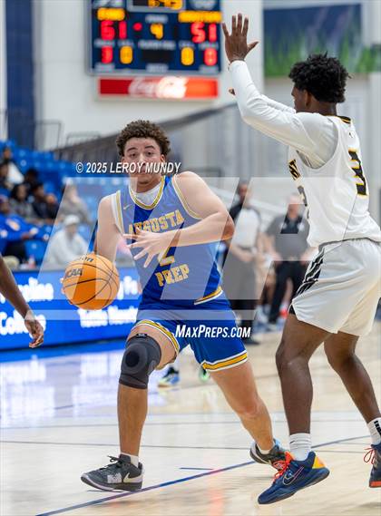 Thumbnail 2 in Augusta Prep vs. Evans photogallery.