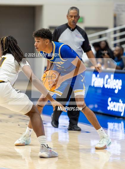 Thumbnail 2 in Augusta Prep vs. Evans photogallery.