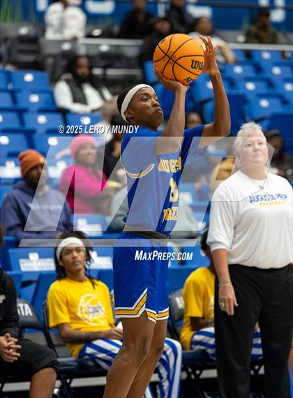 Thumbnail 1 in Augusta Prep vs. Evans photogallery.