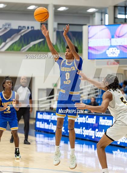 Thumbnail 3 in Augusta Prep vs. Evans photogallery.