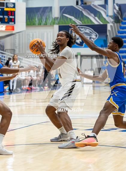 Thumbnail 1 in Augusta Prep vs. Evans photogallery.