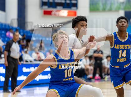 Thumbnail 3 in Augusta Prep vs. Evans photogallery.