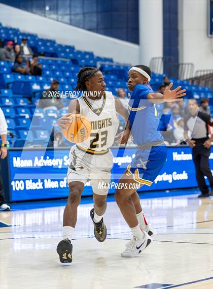 Thumbnail 3 in Augusta Prep vs. Evans photogallery.