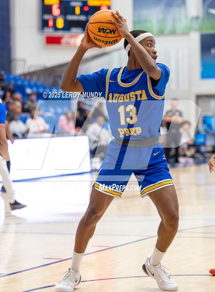 Thumbnail 3 in Augusta Prep vs. Evans photogallery.