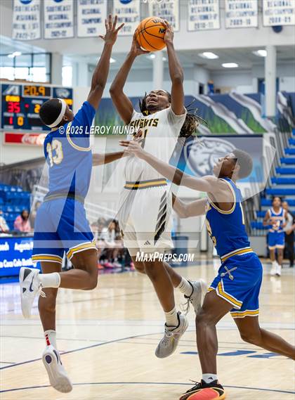 Thumbnail 3 in Augusta Prep vs. Evans photogallery.