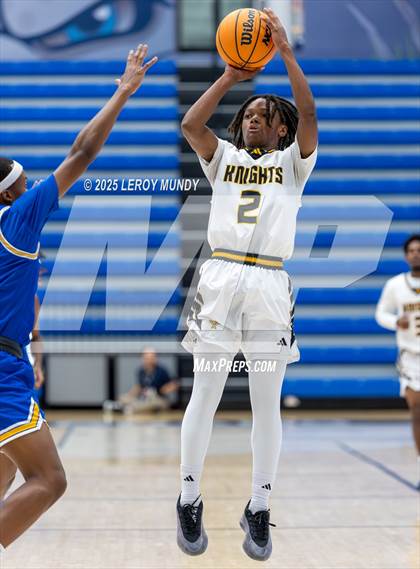 Thumbnail 1 in Augusta Prep vs. Evans photogallery.