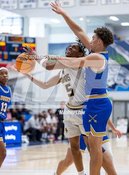 Thumbnail 3 in Augusta Prep vs. Evans photogallery.