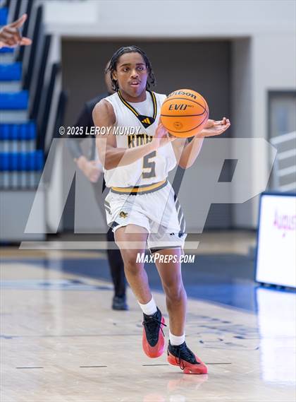 Thumbnail 1 in Augusta Prep vs. Evans photogallery.