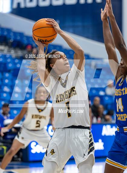 Thumbnail 2 in Augusta Prep vs. Evans photogallery.