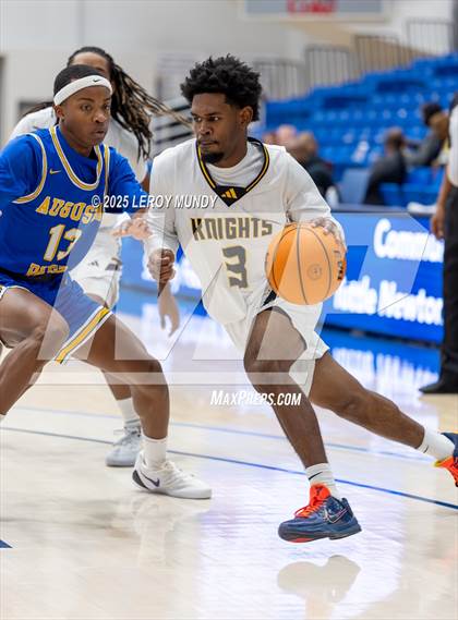 Thumbnail 3 in Augusta Prep vs. Evans photogallery.