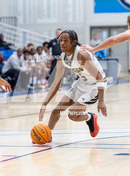 Thumbnail 3 in Augusta Prep vs. Evans photogallery.