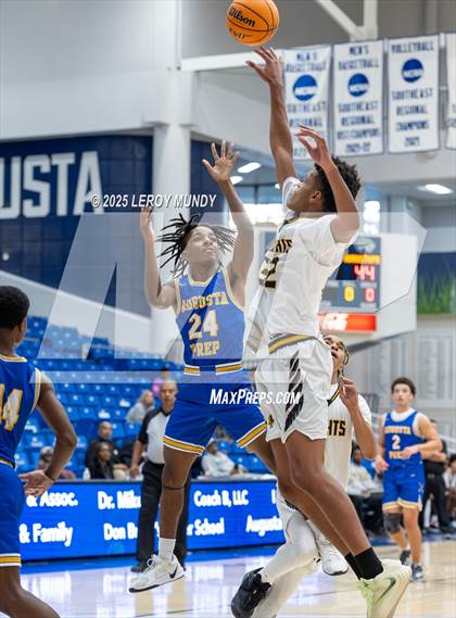 Thumbnail 2 in Augusta Prep vs. Evans photogallery.