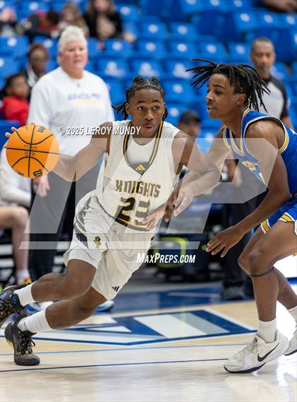 Thumbnail 3 in Augusta Prep vs. Evans photogallery.
