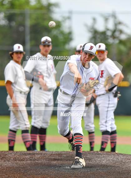 Thumbnail 3 in Fairview vs. Mountain Vista (CHSAA 5A State Semi-Finals) photogallery.