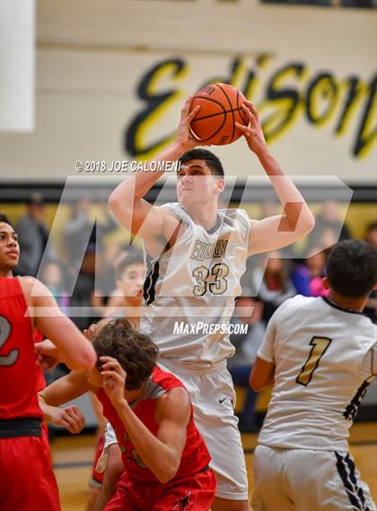 Thumbnail 1 in Ray vs Edison [Thomas A.] (SAISD Basketball Tournament) photogallery.