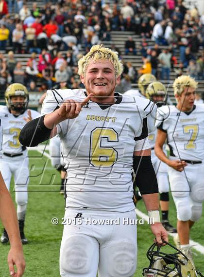 Thumbnail 2 in Abbott vs. Crowell (UIL 1A Six-Man Final) photogallery.