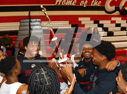 Thumbnail 3 in Bishop Montgomery vs. Westchester (Trevor Ariza Tip-off Classic) photogallery.