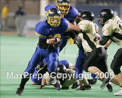 Thumbnail 3 in Royal vs Tonasket (1A State Final) photogallery.