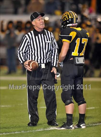 Thumbnail 3 in Mildred vs. Cisco (2A Division 2 Semifinal) photogallery.