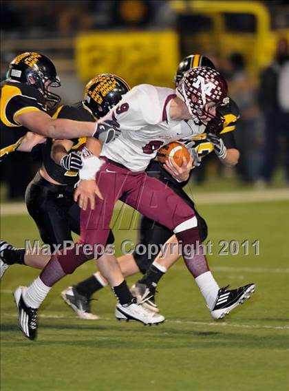 Thumbnail 1 in Mildred vs. Cisco (2A Division 2 Semifinal) photogallery.