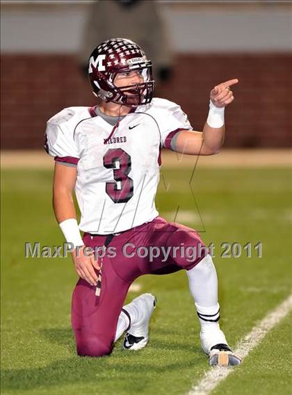 Thumbnail 2 in Mildred vs. Cisco (2A Division 2 Semifinal) photogallery.
