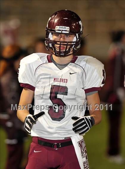Thumbnail 2 in Mildred vs. Cisco (2A Division 2 Semifinal) photogallery.