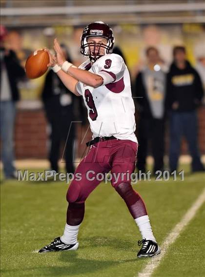 Thumbnail 2 in Mildred vs. Cisco (2A Division 2 Semifinal) photogallery.