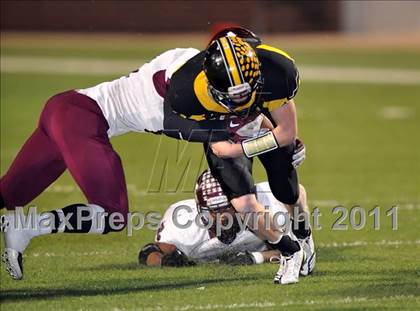 Thumbnail 3 in Mildred vs. Cisco (2A Division 2 Semifinal) photogallery.