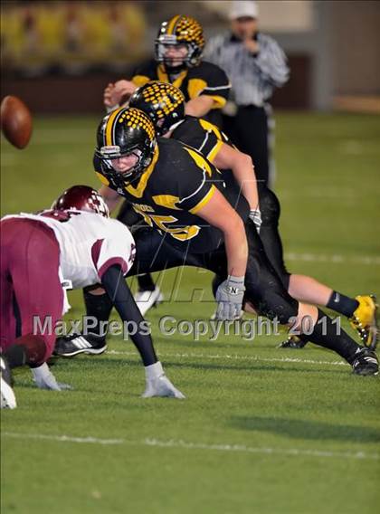 Thumbnail 2 in Mildred vs. Cisco (2A Division 2 Semifinal) photogallery.