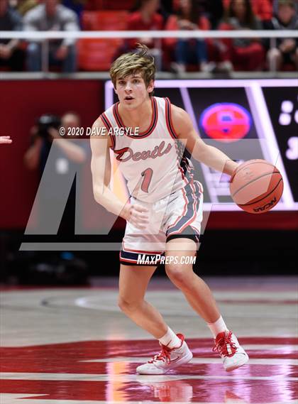 Thumbnail 1 in Bountiful vs. Springville (UHSAA 5A Quarterfinal) photogallery.