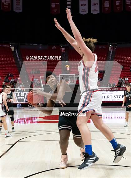 Thumbnail 3 in Bountiful vs. Springville (UHSAA 5A Quarterfinal) photogallery.