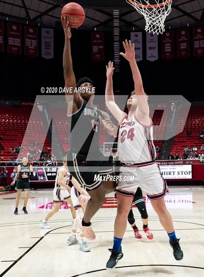 Thumbnail 3 in Bountiful vs. Springville (UHSAA 5A Quarterfinal) photogallery.