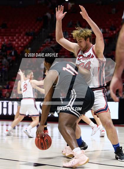 Thumbnail 1 in Bountiful vs. Springville (UHSAA 5A Quarterfinal) photogallery.