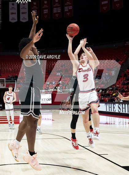Thumbnail 2 in Bountiful vs. Springville (UHSAA 5A Quarterfinal) photogallery.