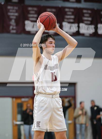 Thumbnail 2 in Edmond Santa Fe vs. Edmond Memorial photogallery.