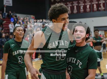 Thumbnail 2 in Edmond Santa Fe vs. Edmond Memorial photogallery.