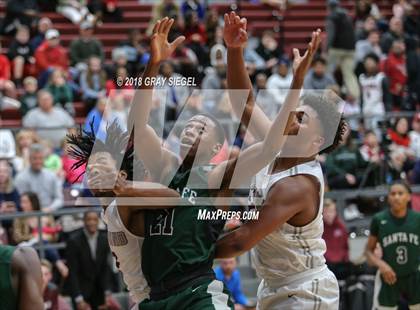 Thumbnail 3 in Edmond Santa Fe vs. Edmond Memorial photogallery.