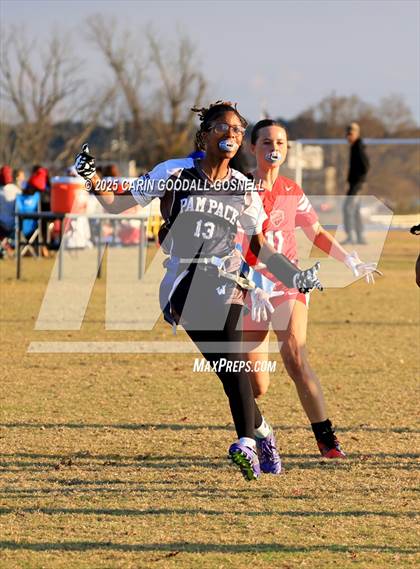 Thumbnail 3 in Washington vs New Bern photogallery.